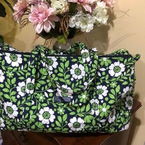 Vera Bradley duffle Large